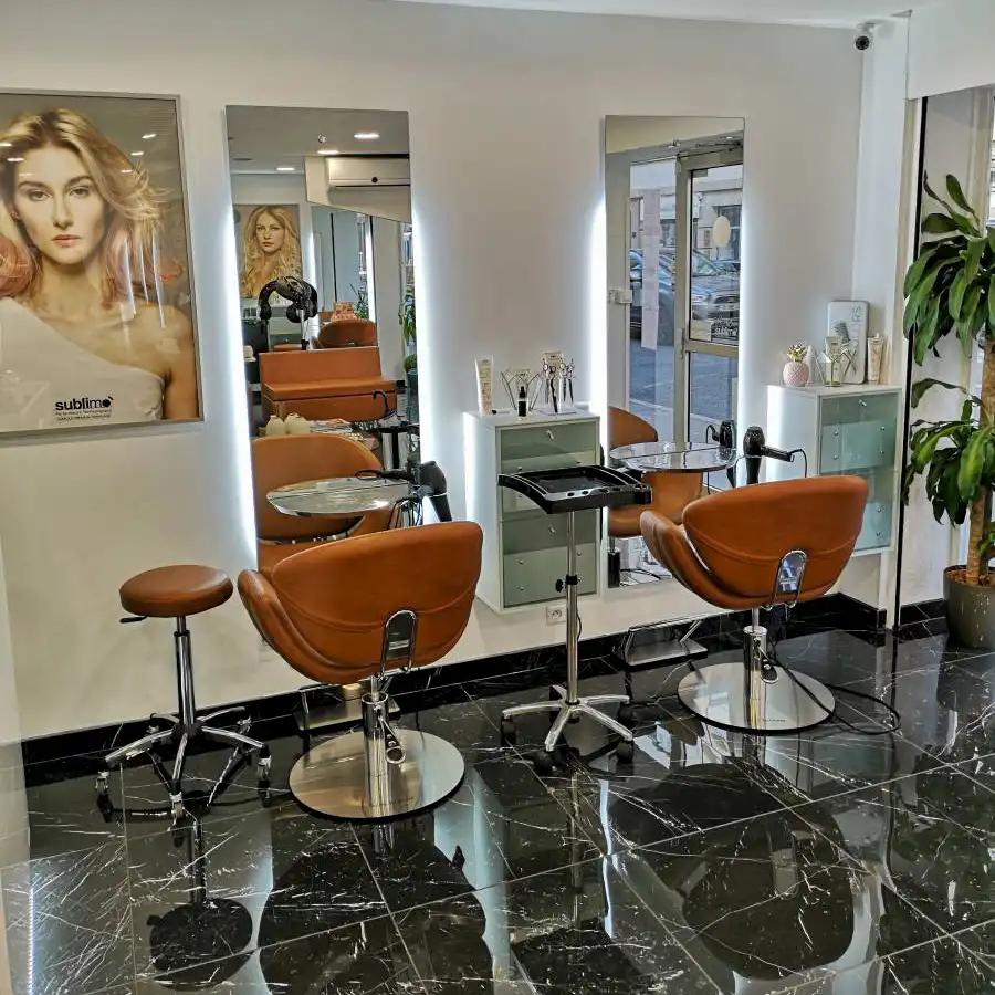 Intérieur du salon de coiffure Julie Borne coiffure création